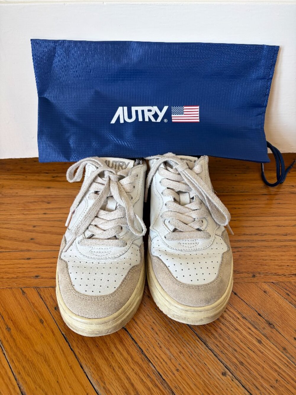 Autry Medalist Low Sneakers White/Beige Leather - EU 38 (NEW Dust Bag & Insoles)